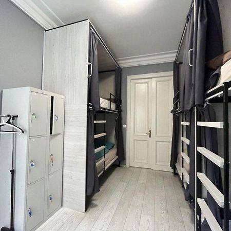 Friends Hostel Κίεβο Εξωτερικό φωτογραφία